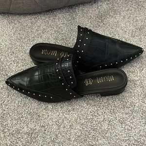 Vici black mules